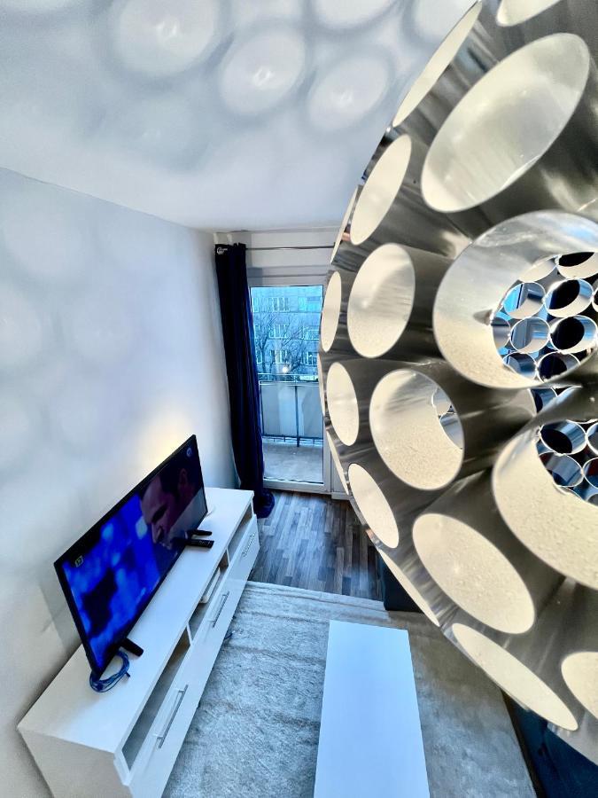 Decor 2 Metro Fast Wifi 55'Tv Netflix Hbo Cozy Apartment วอร์ซอ ภายนอก รูปภาพ