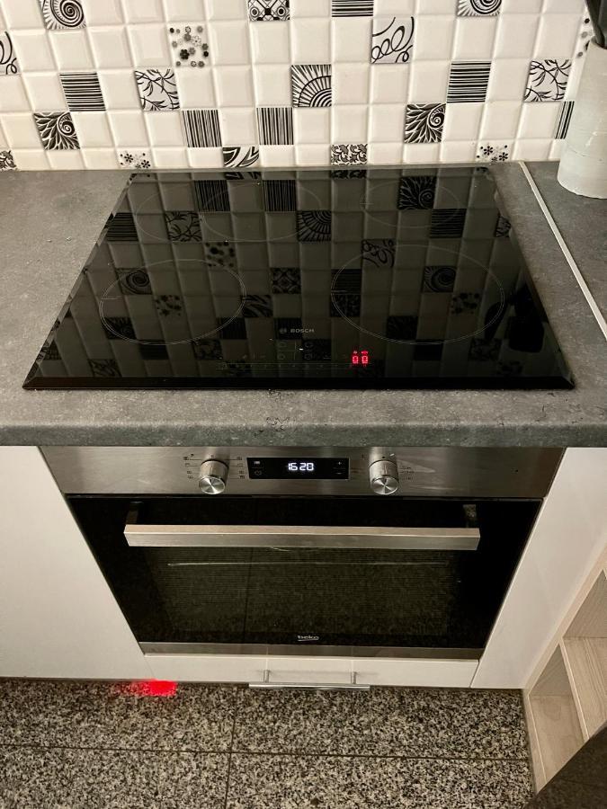 Decor 2 Metro Fast Wifi 55'Tv Netflix Hbo Cozy Apartment วอร์ซอ ภายนอก รูปภาพ